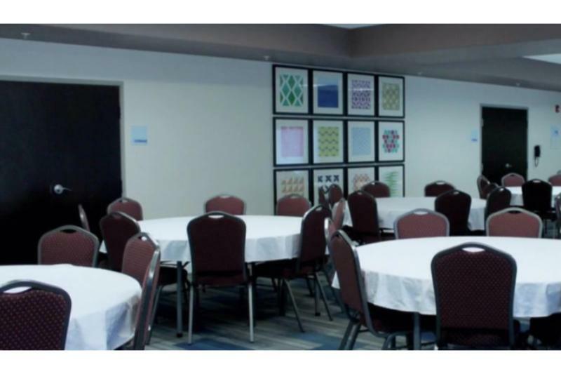 Holiday Inn Express Hotel & Suites Glasgow By Ihg Zewnętrze zdjęcie